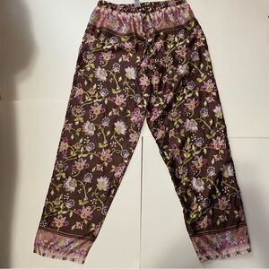 🩵Floral Brown Pants